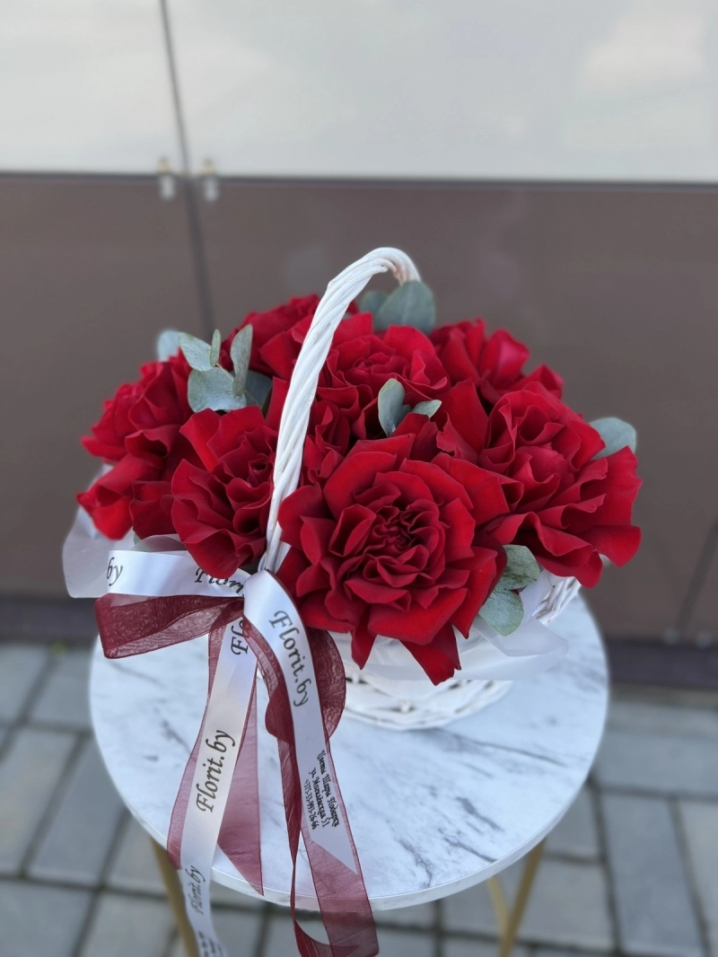 Композиция в корзине | Интуиция красного