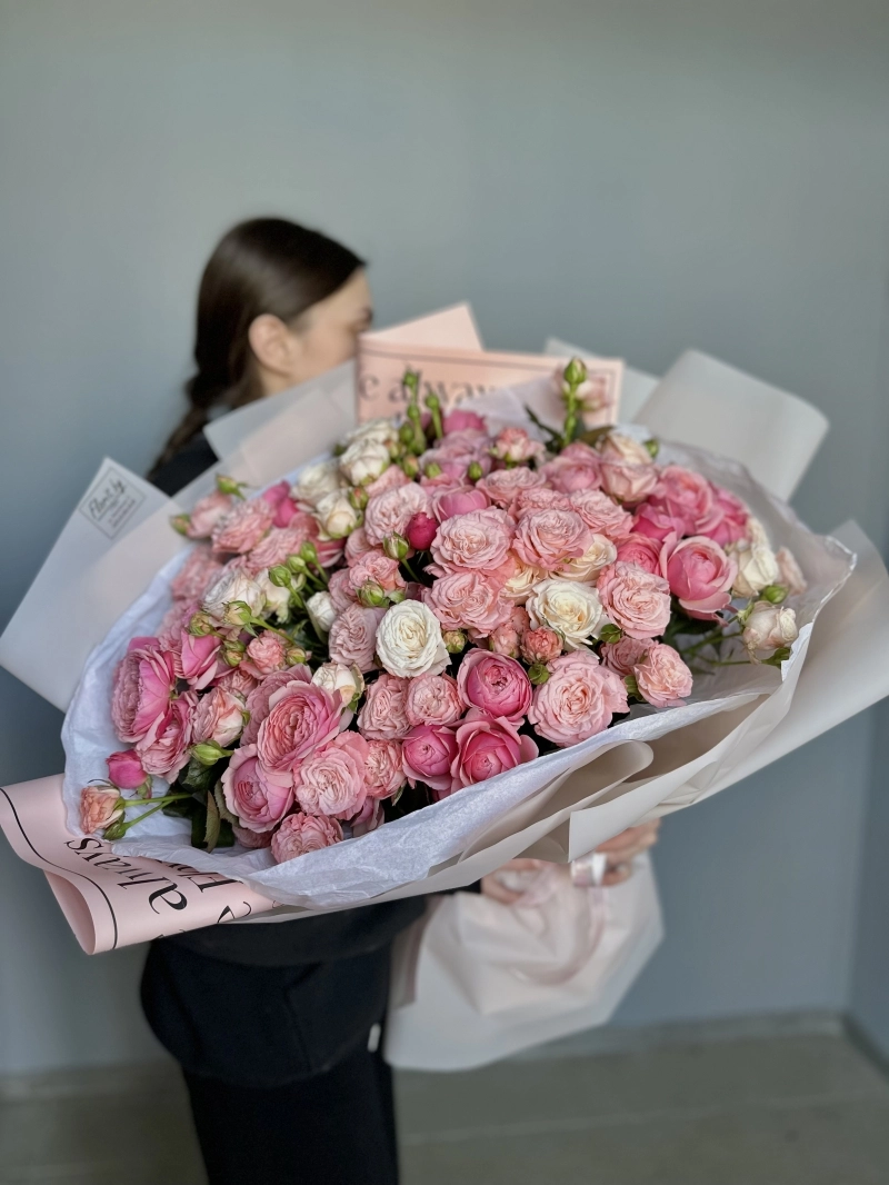 Букет | Охапка кустовых роз